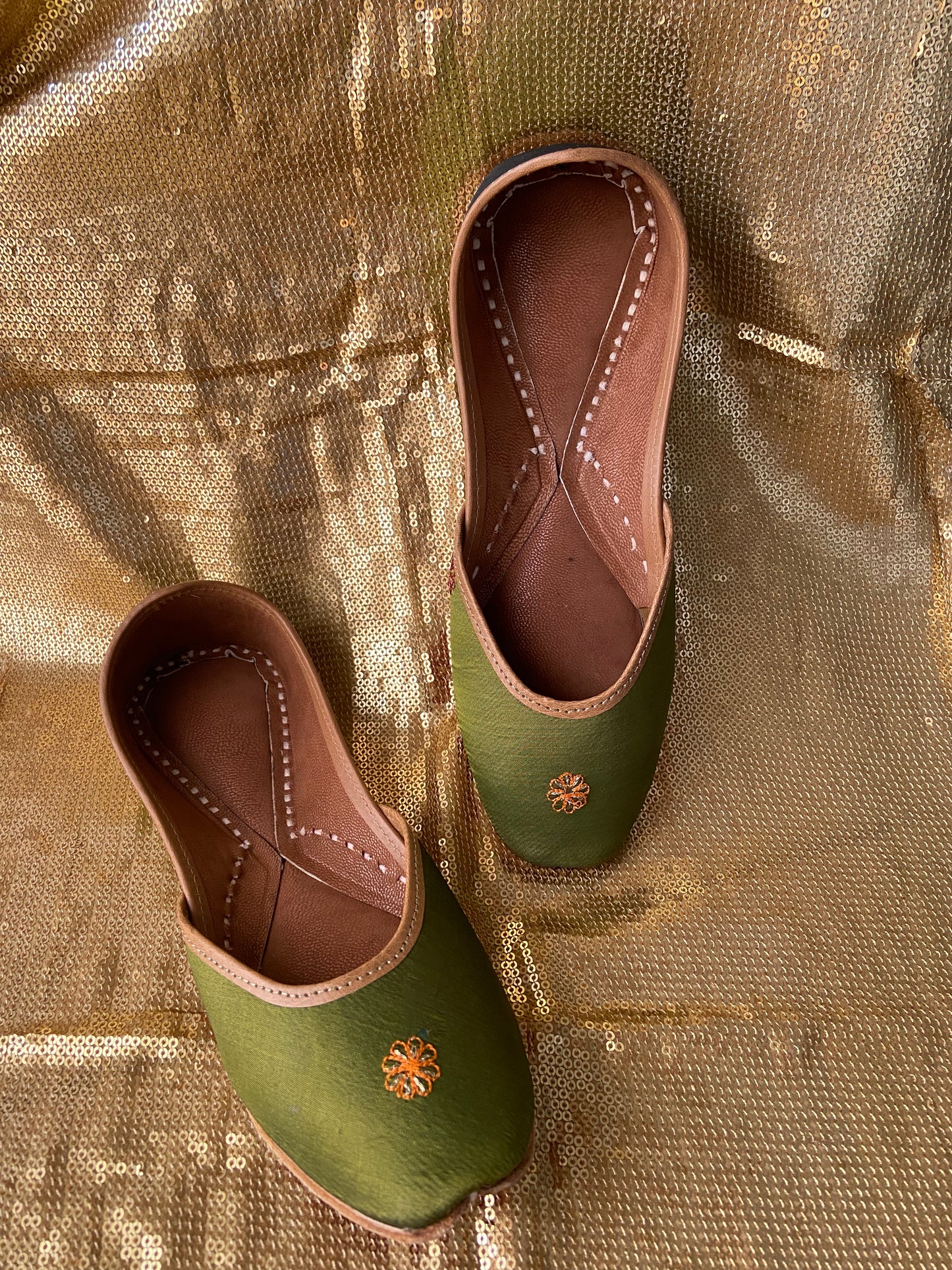 Green Mojari