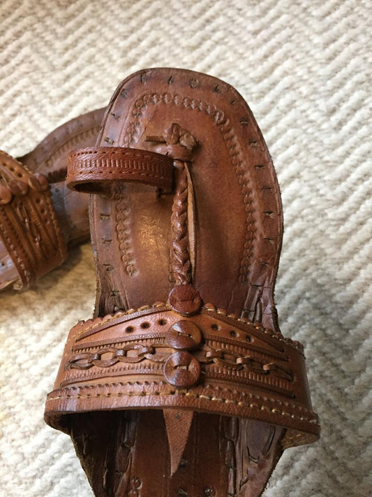 Chain kolhapuri for women