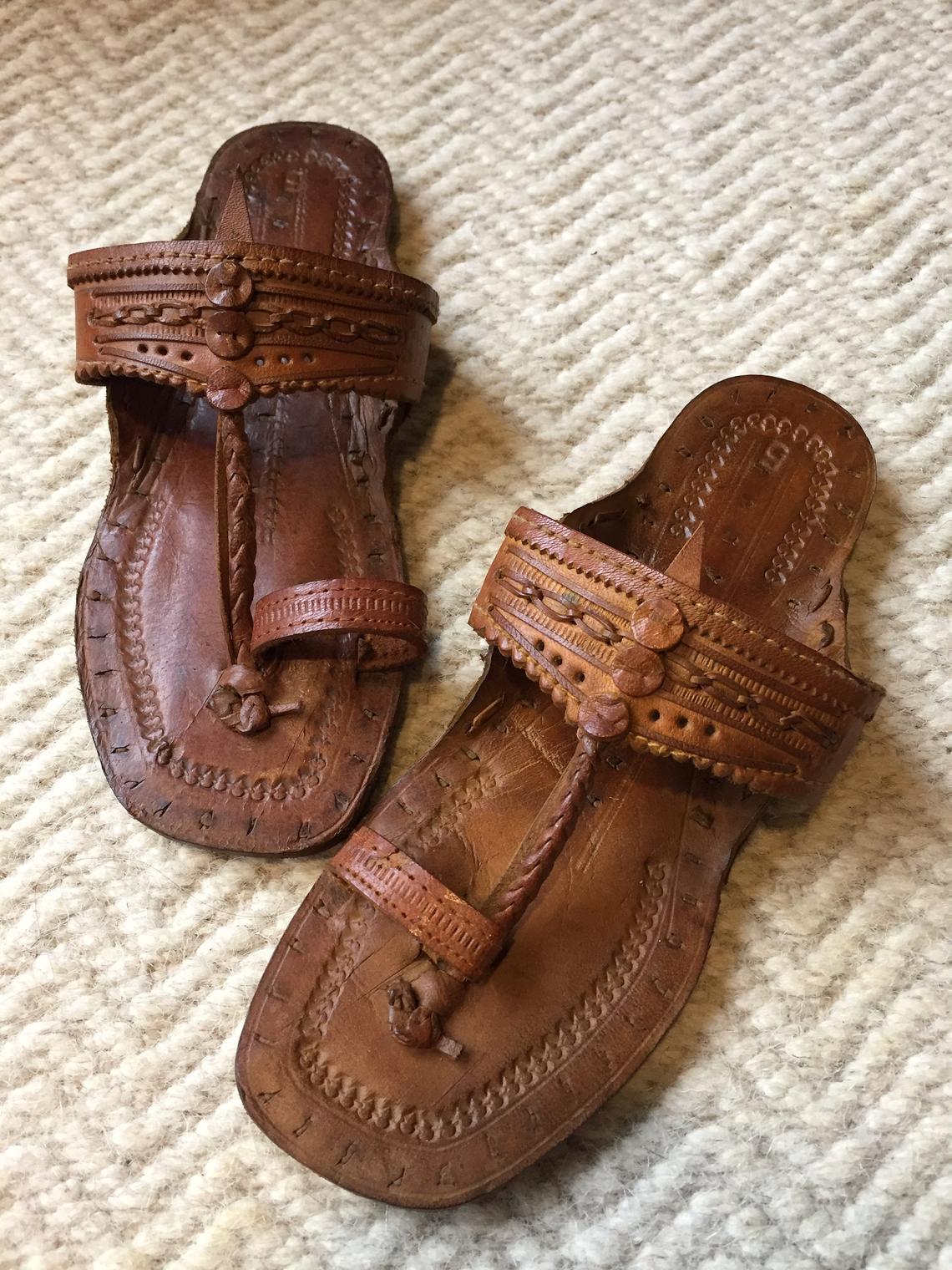 Chain kolhapuri for women